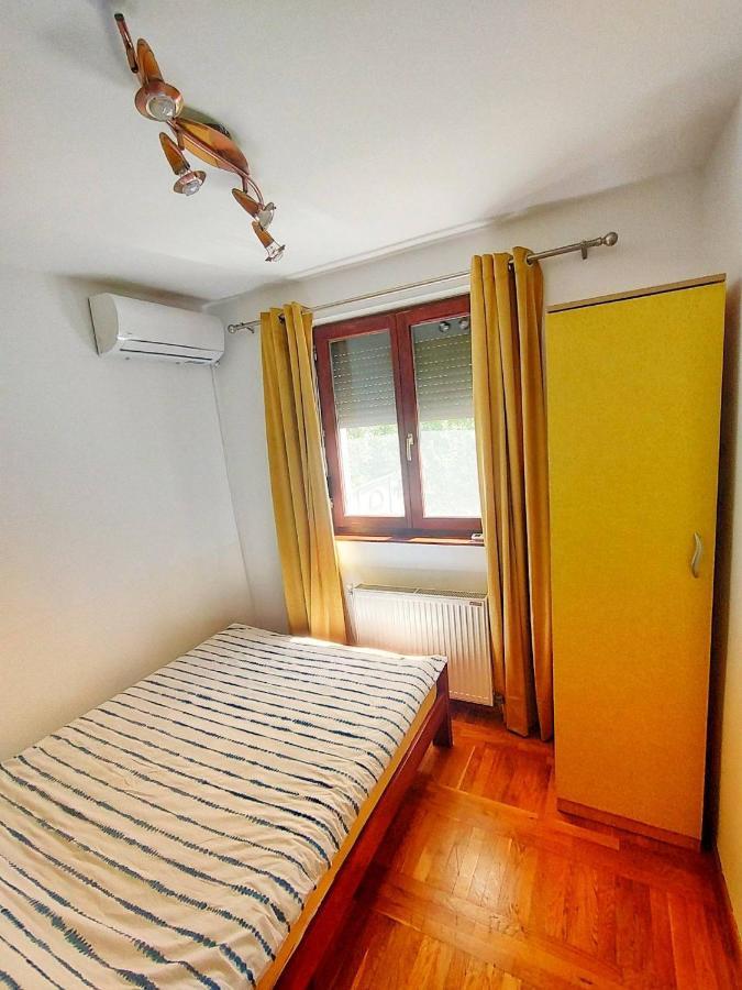 Apartament Plavi Airport